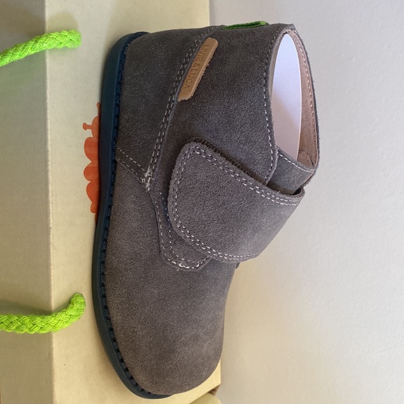 Livie & Luca Pollock size 10 toddler. - Picture 1 of 5